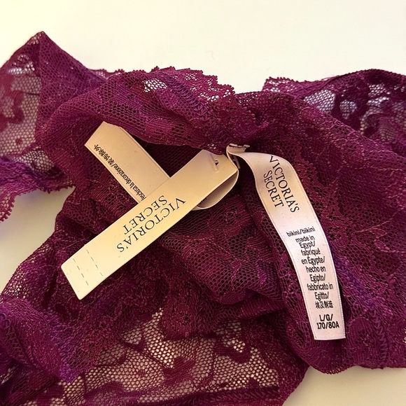 NWT/ Victoria's Secret Lace Panties - Picture 2 of 2